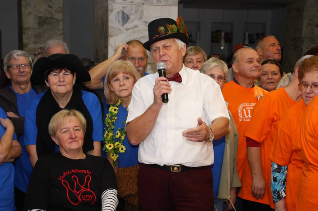 UTW - studenci spotkali się na turnieju kręglarskim