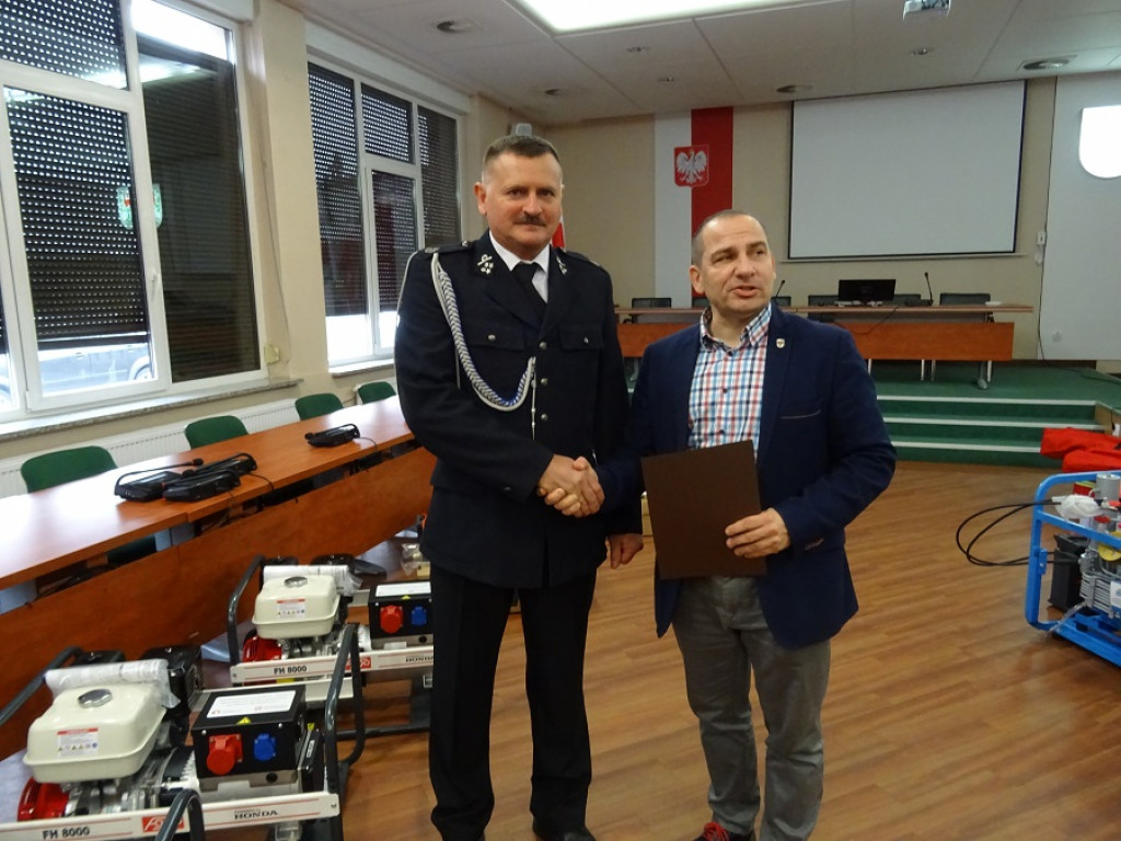Nowy sprzęt dla strażaków