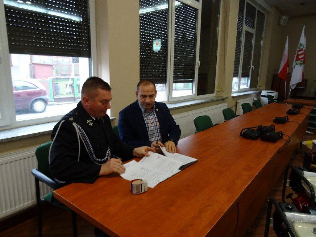 Nowy sprzęt dla strażaków