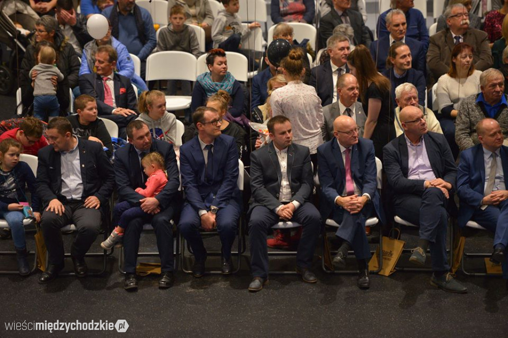 Sieraków.Otwarcie Hali Sportowo-Rekreacyjnej
