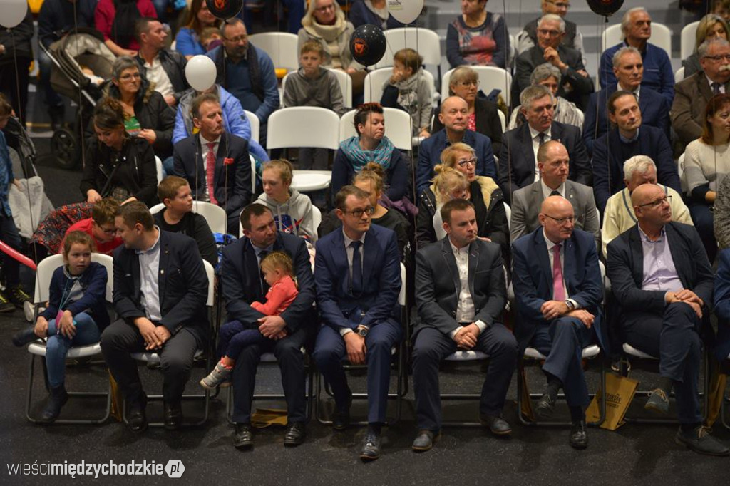 Sieraków.Otwarcie Hali Sportowo-Rekreacyjnej