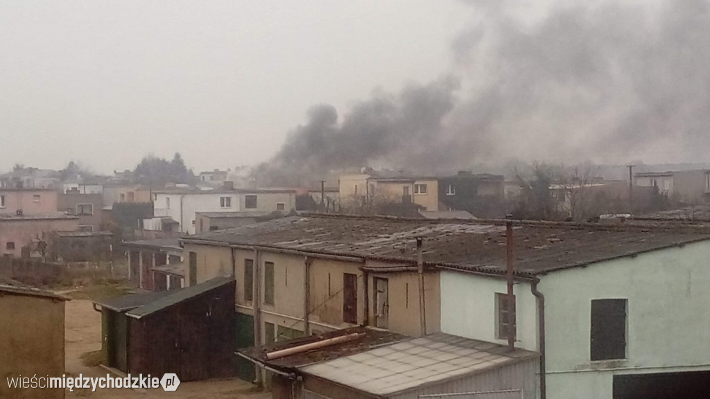 Dwa zdarzenie drogowe i pożar