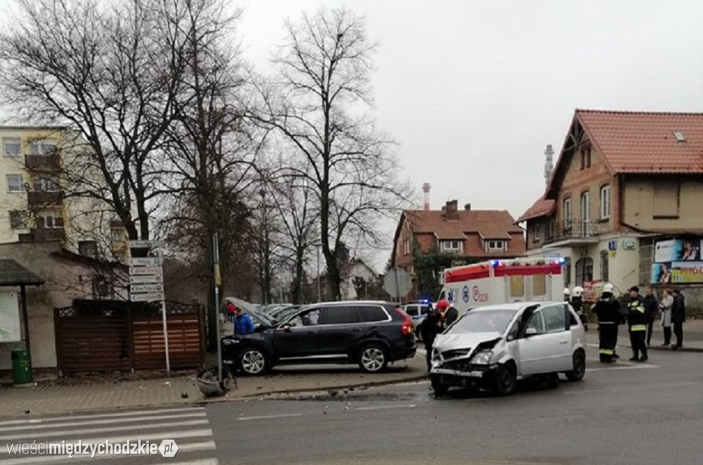 Kolizja drogowa w Sierakowie