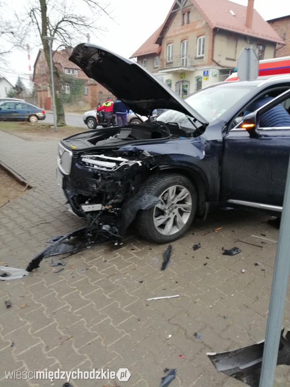 Kolizja drogowa w Sierakowie