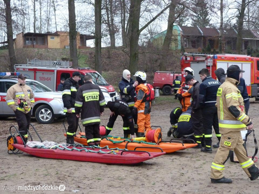 Ćwiczenia z ratownictwa lodowego