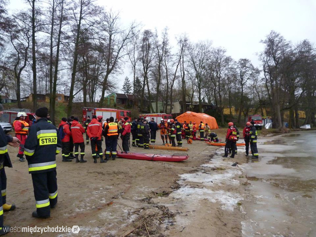 Ćwiczenia z ratownictwa lodowego