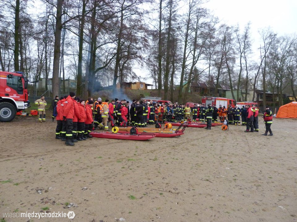 Ćwiczenia z ratownictwa lodowego