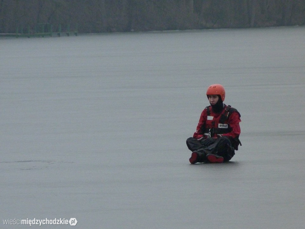 Ćwiczenia z ratownictwa lodowego