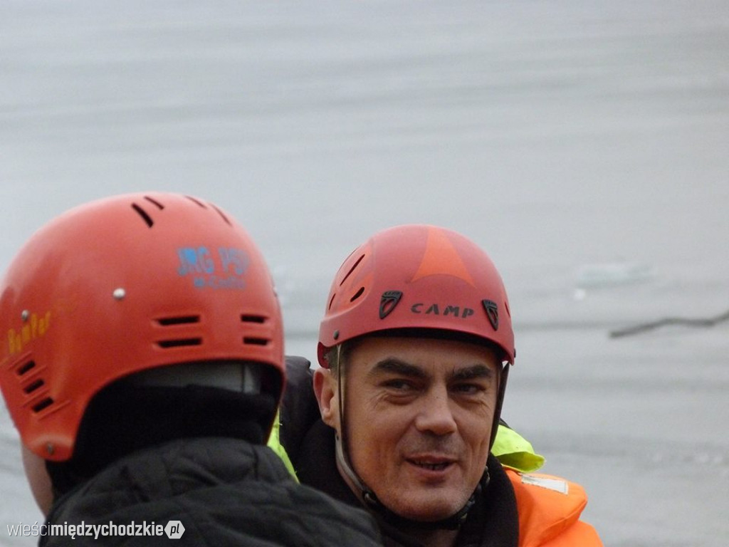 Ćwiczenia z ratownictwa lodowego