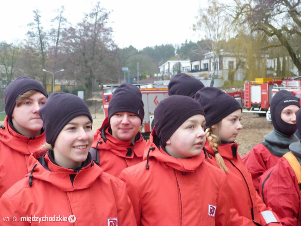 Ćwiczenia z ratownictwa lodowego