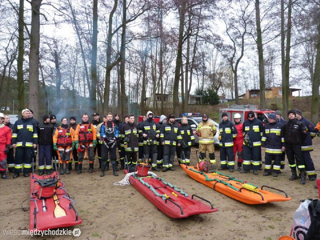 Ćwiczenia z ratownictwa lodowego