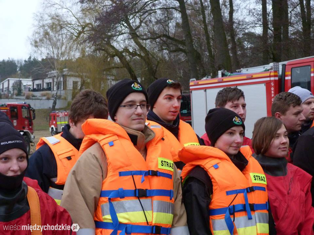 Ćwiczenia z ratownictwa lodowego