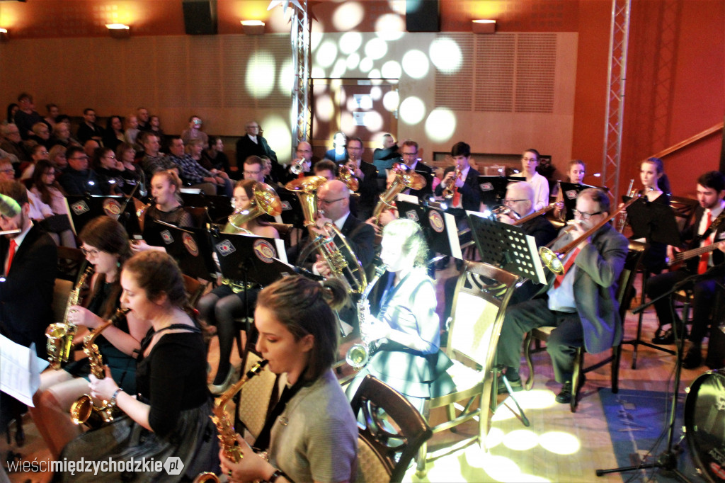 Karnawałowy Koncert z tańcem