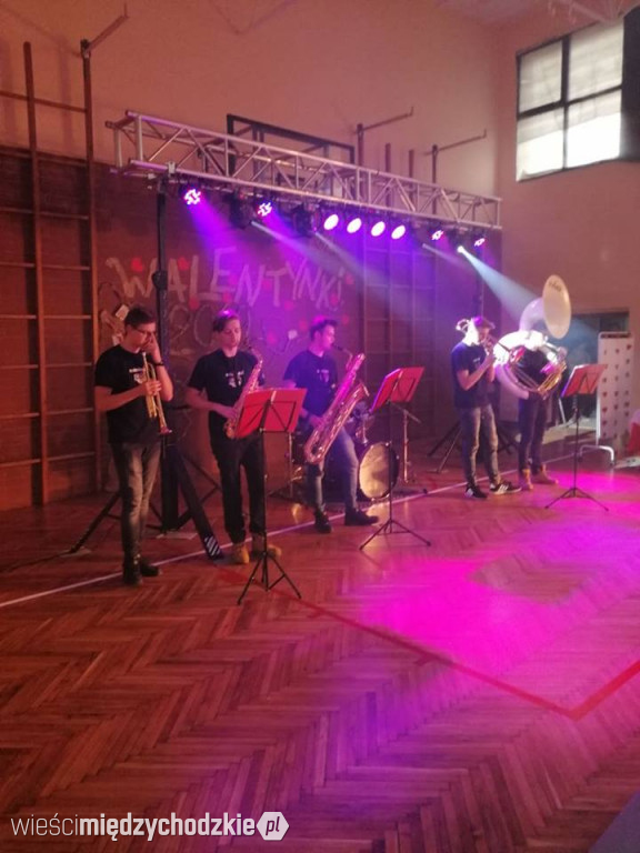 Miłosne podchody,czyli walentynki na leżakach