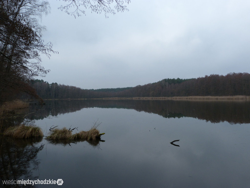 Dzień nad jeziorami