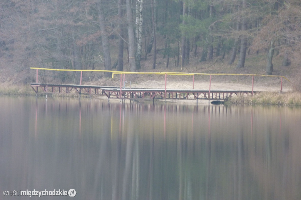 Dzień nad jeziorami