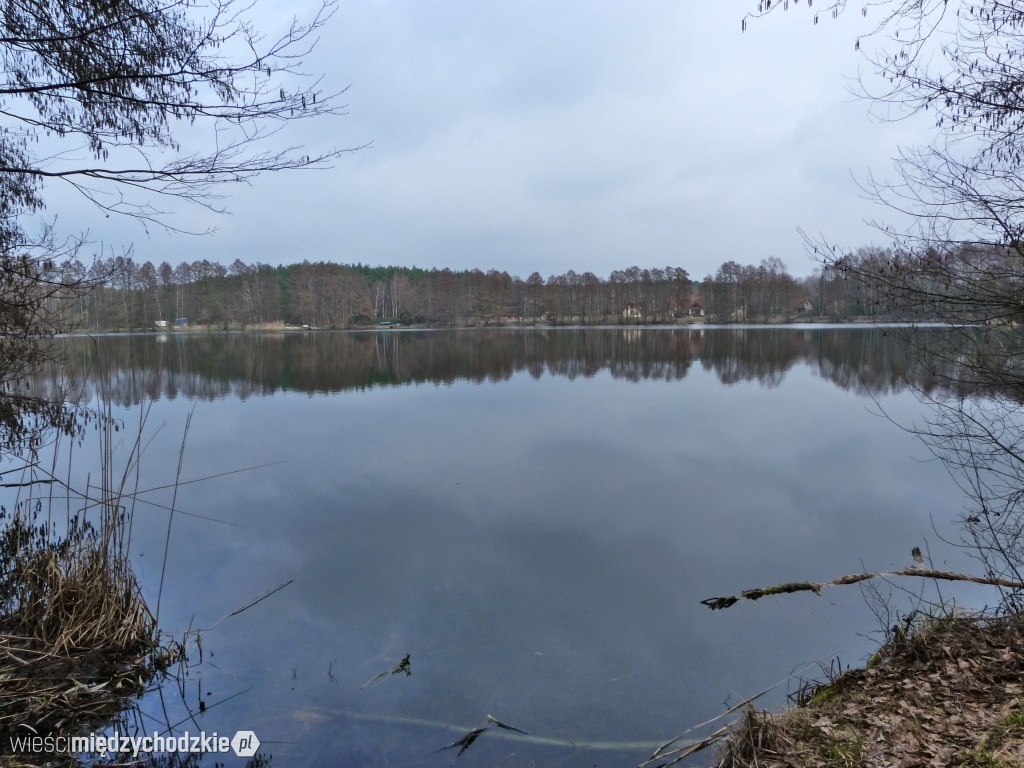 Dzień nad jeziorami