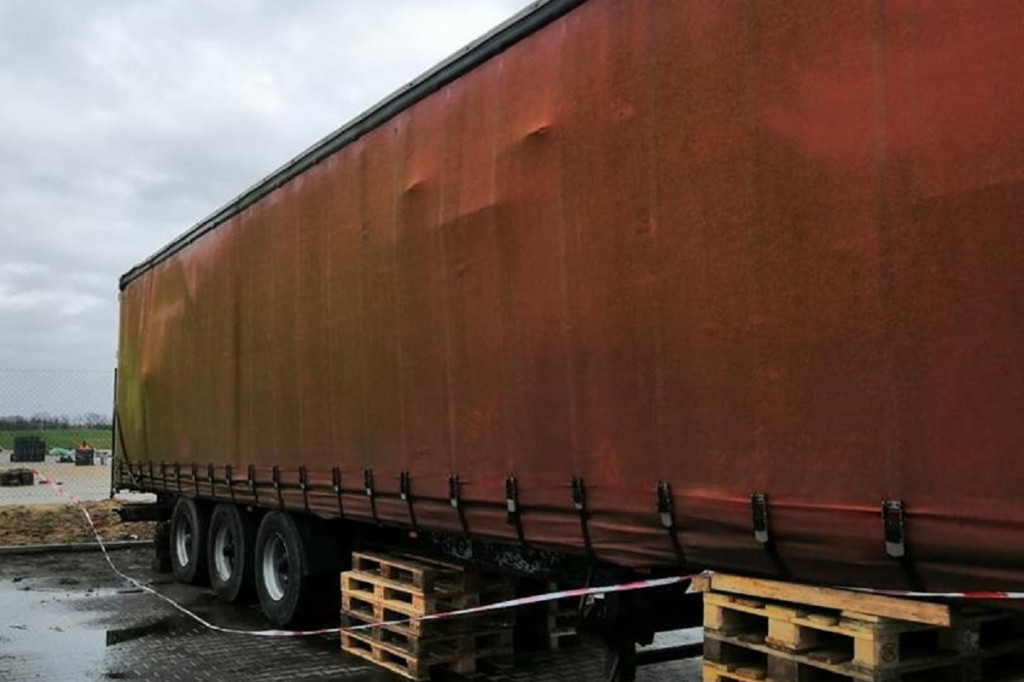 Zły stan techniczny naczepy