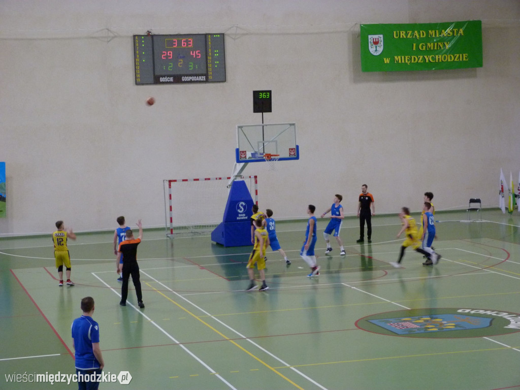 Sokół Międzychód-Basket Team Suchy Las