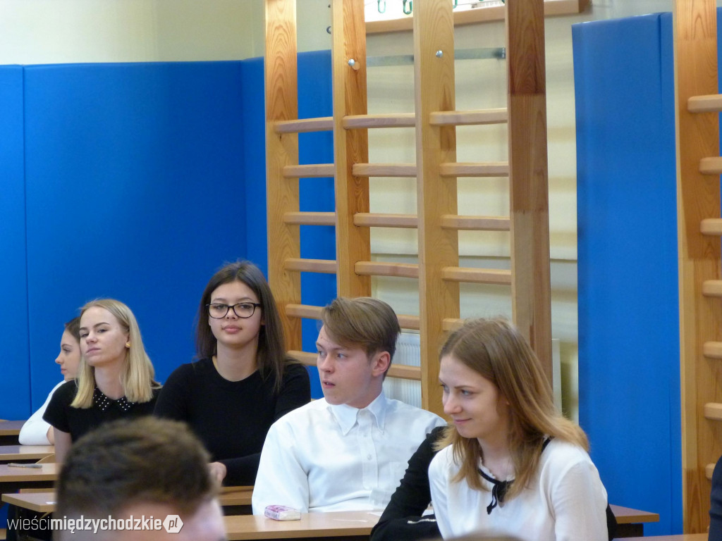 Egzaminy gimnazjalne w SP nr 2