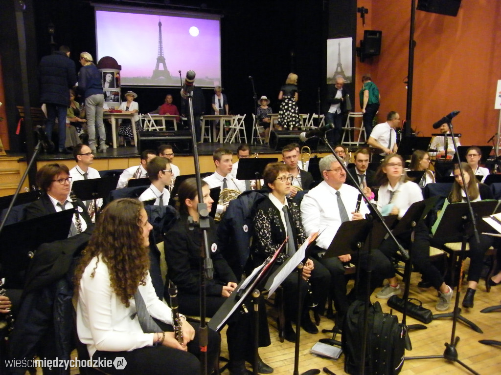 Koncert orkiestry z Ostricourt