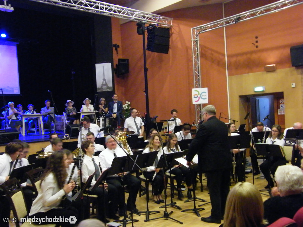 Koncert orkiestry z Ostricourt