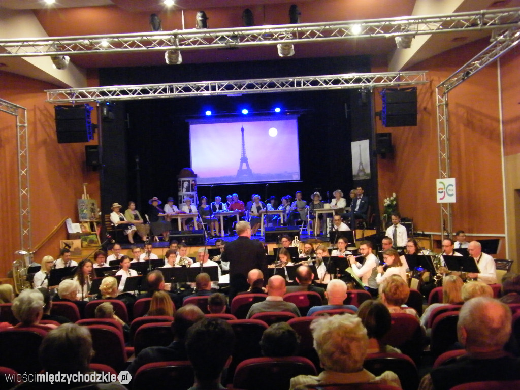 Koncert orkiestry z Ostricourt