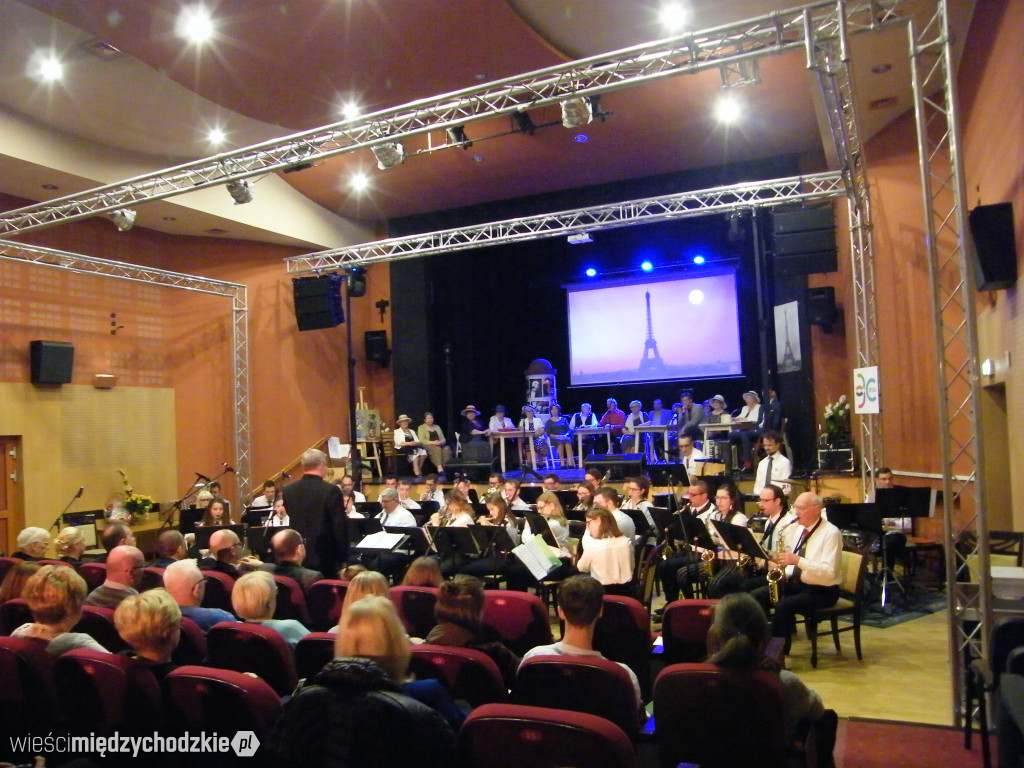 Koncert orkiestry z Ostricourt