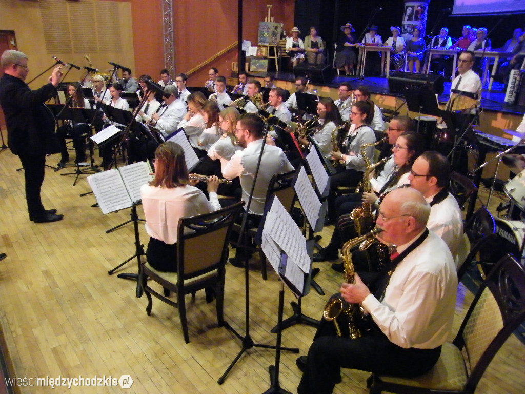 Koncert orkiestry z Ostricourt