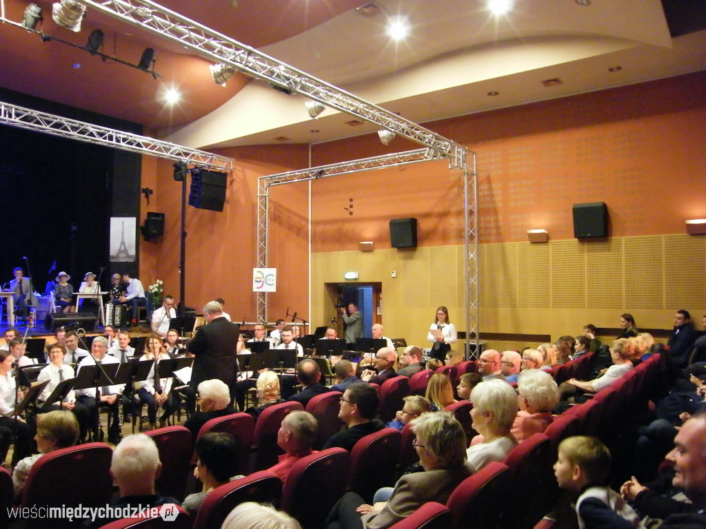 Koncert orkiestry z Ostricourt