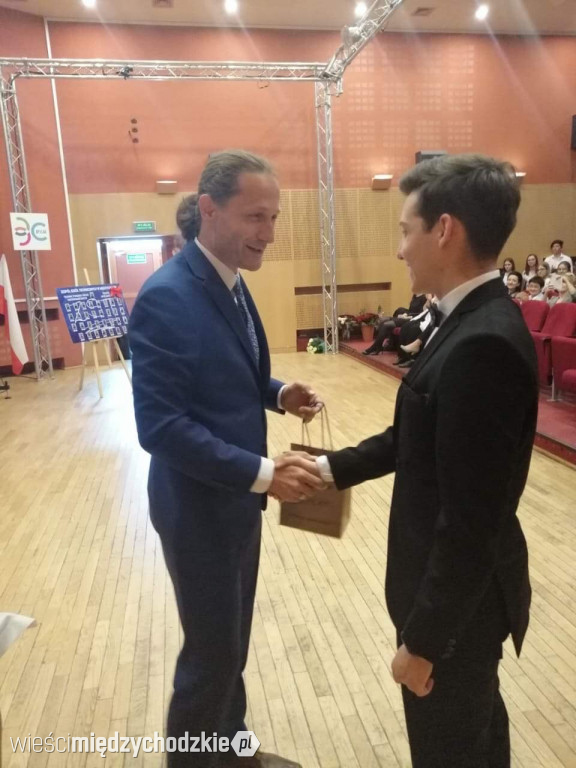 Maturzyści z Zespołu Szkół Technicznych