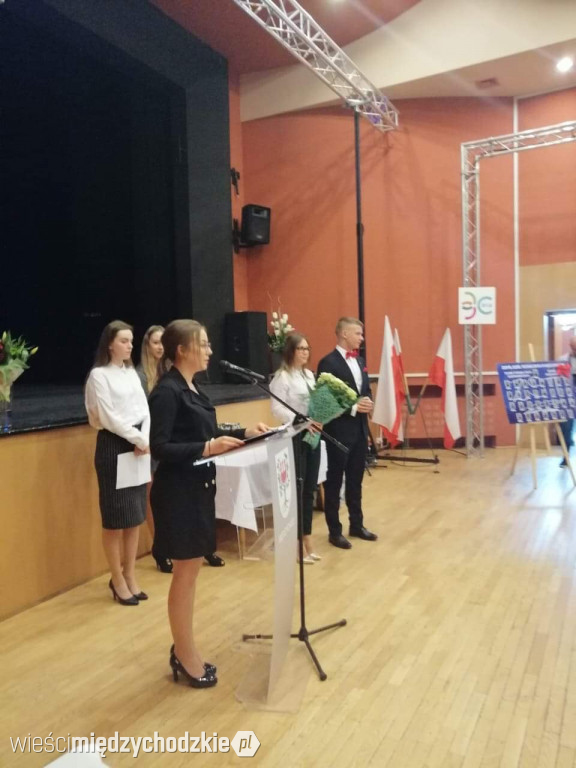 Maturzyści z Zespołu Szkół Technicznych