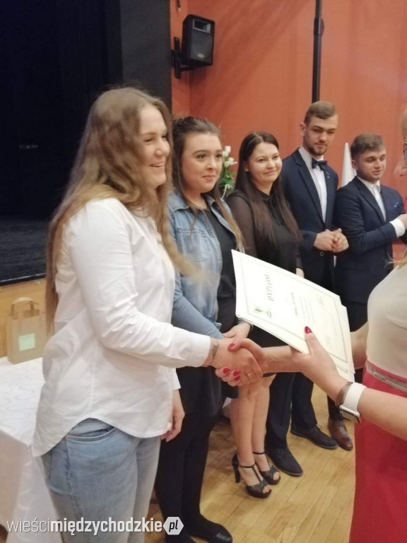 Maturzyści z Zespołu Szkół Technicznych