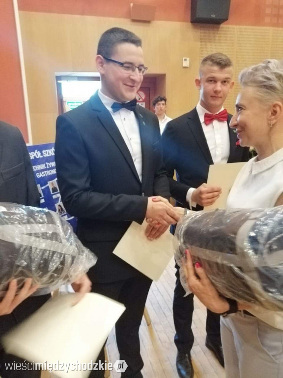 Maturzyści z Zespołu Szkół Technicznych