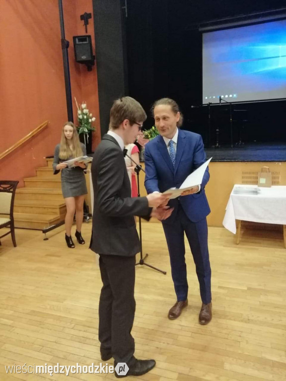 Maturzyści z Zespołu Szkół Technicznych