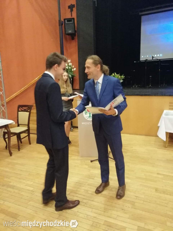 Maturzyści z Zespołu Szkół Technicznych