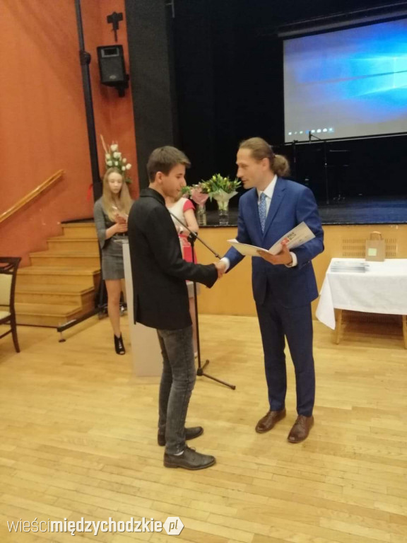 Maturzyści z Zespołu Szkół Technicznych