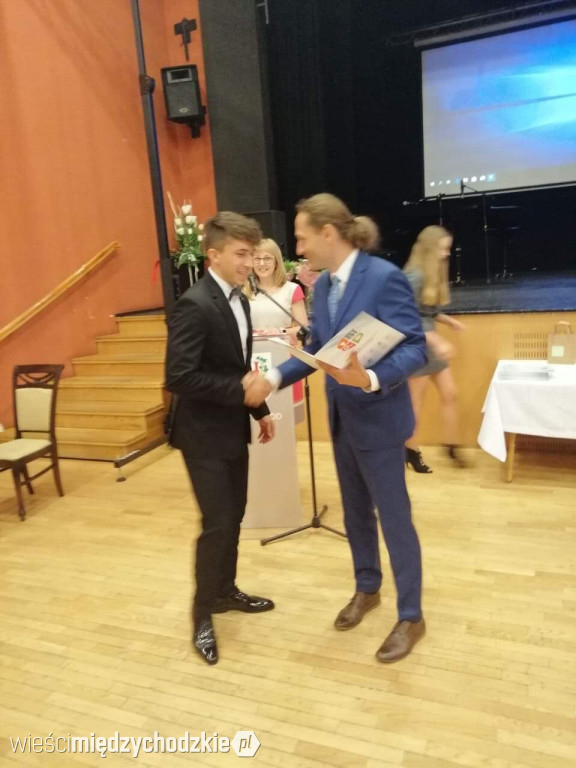 Maturzyści z Zespołu Szkół Technicznych