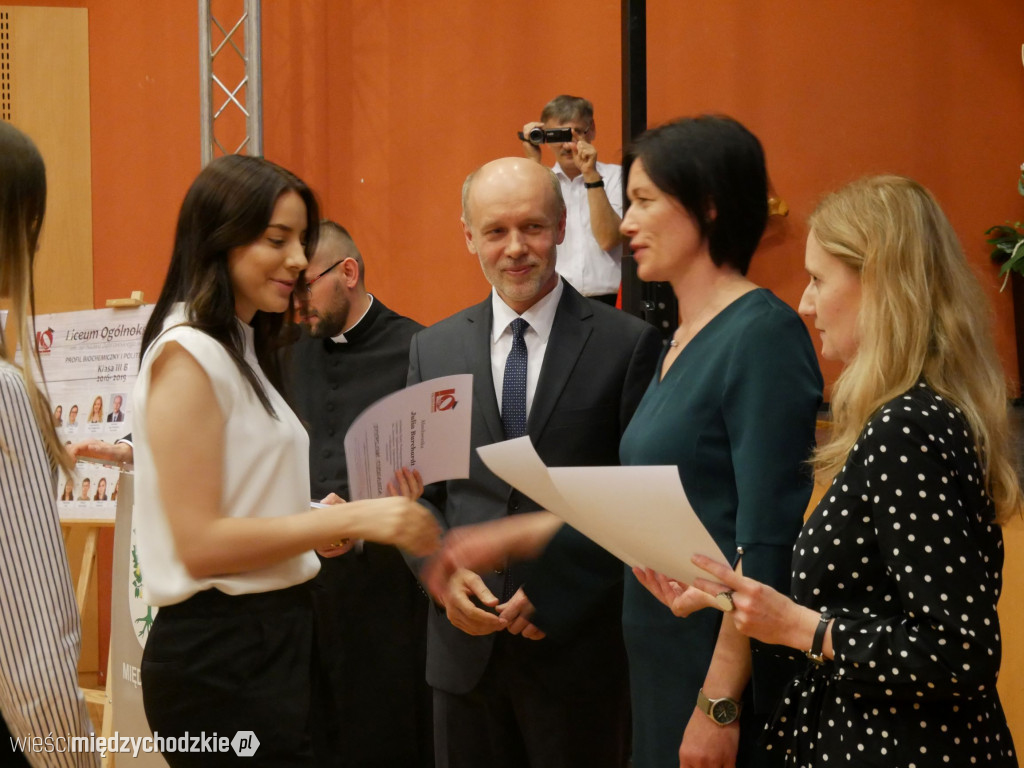 Międzychodzki Ogólniak żegna absolwentów