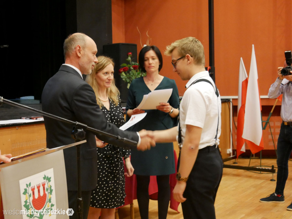 Międzychodzki Ogólniak żegna absolwentów