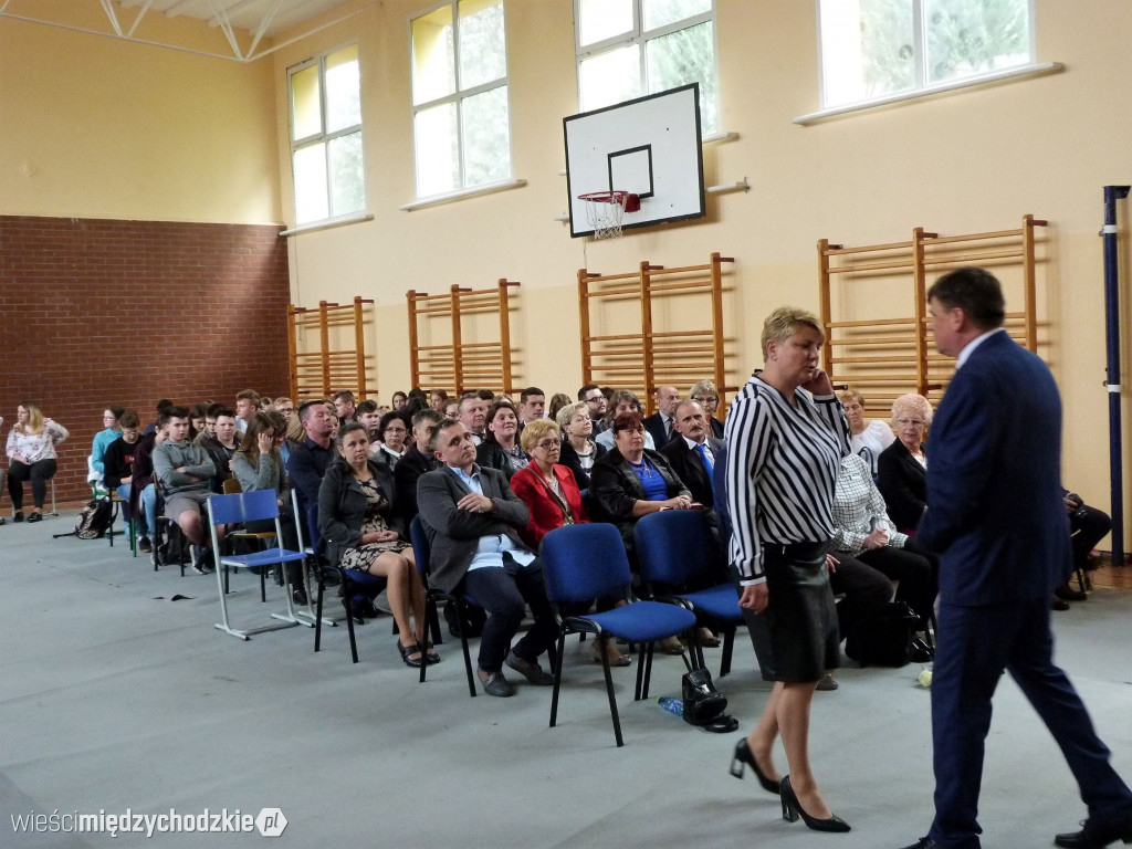 Maturzyści Zespółu Szkół w Sierakowie