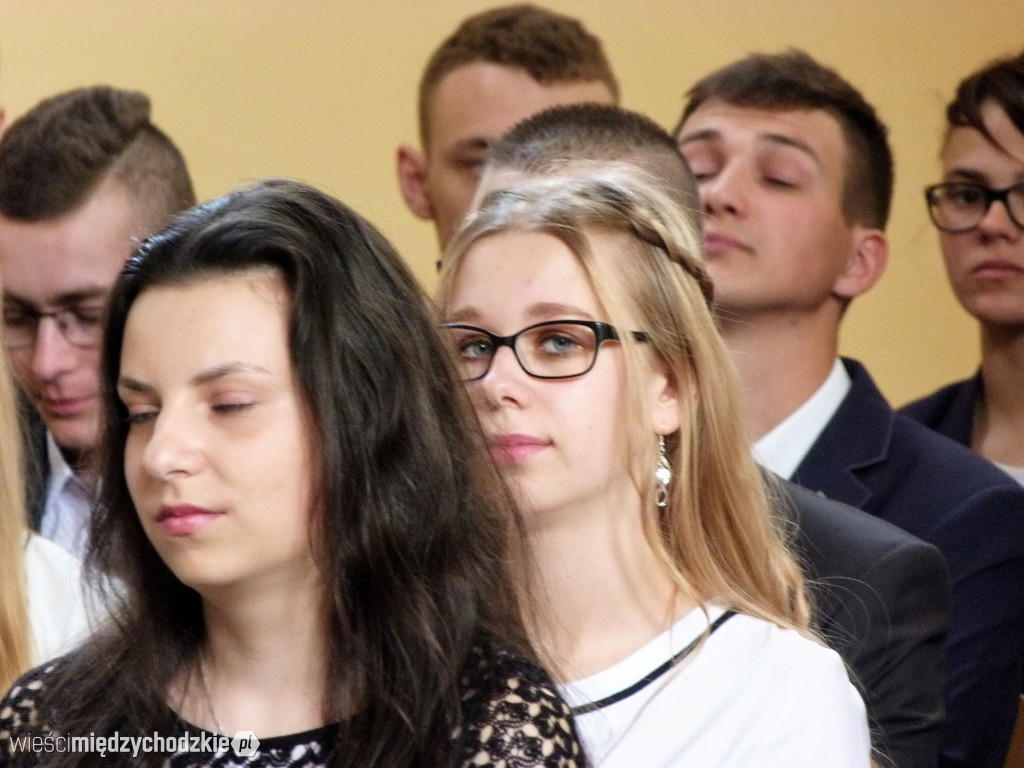 Maturzyści Zespółu Szkół w Sierakowie