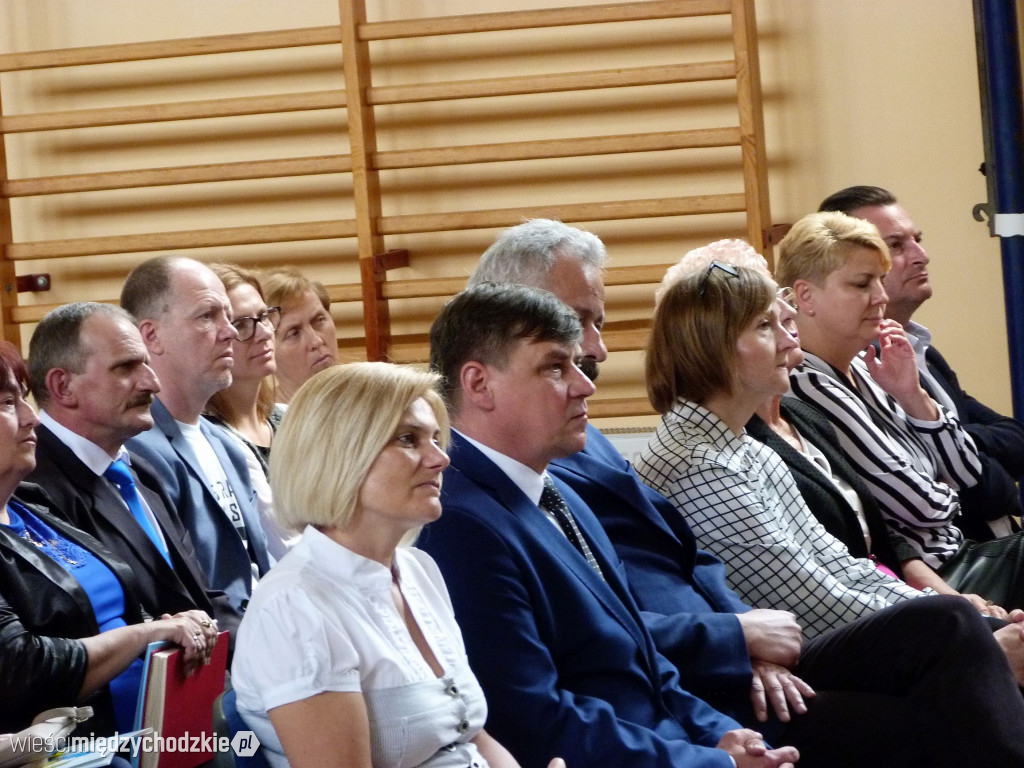 Maturzyści Zespółu Szkół w Sierakowie