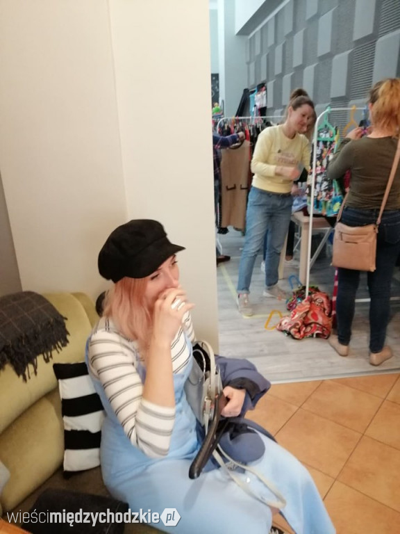 Wiosenne wietrzenie szaf w ArtCafe