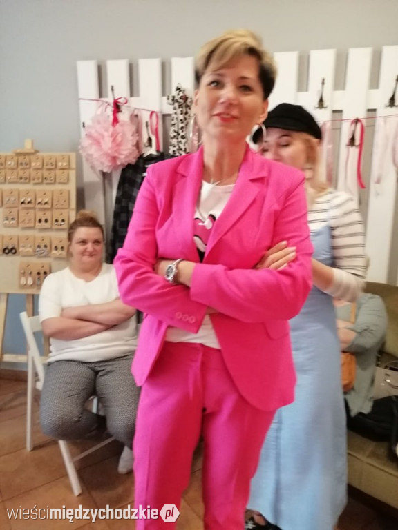Wiosenne wietrzenie szaf w ArtCafe