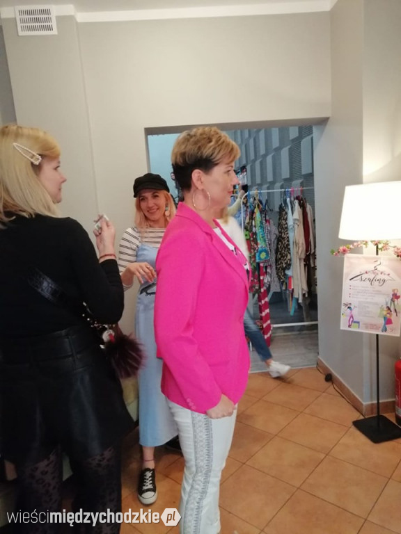 Wiosenne wietrzenie szaf w ArtCafe
