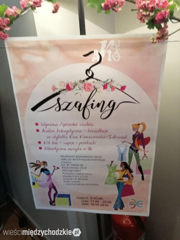 Wiosenne wietrzenie szaf w ArtCafe