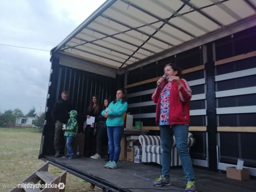 Piknik charytatywny w Łowyniu