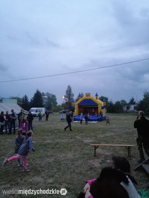 Piknik charytatywny w Łowyniu
