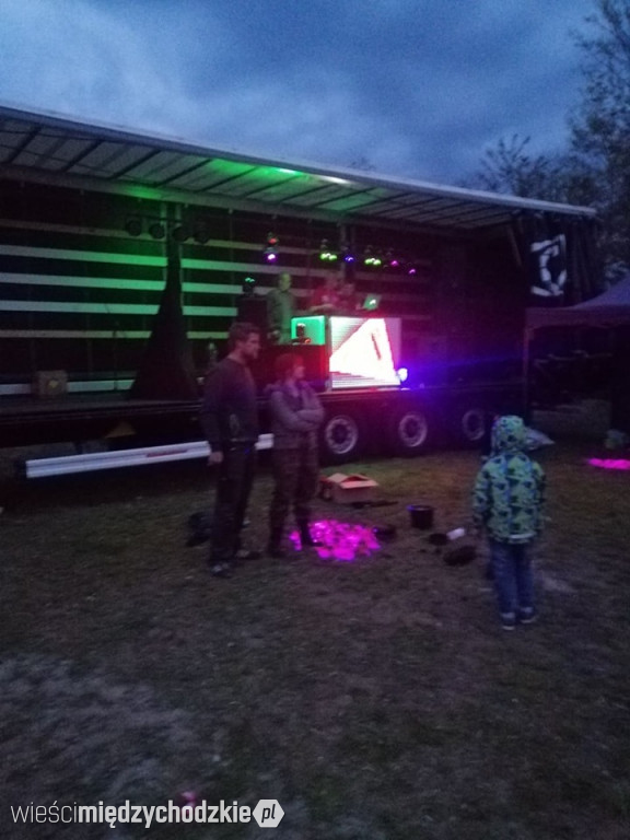 Piknik charytatywny w Łowyniu
